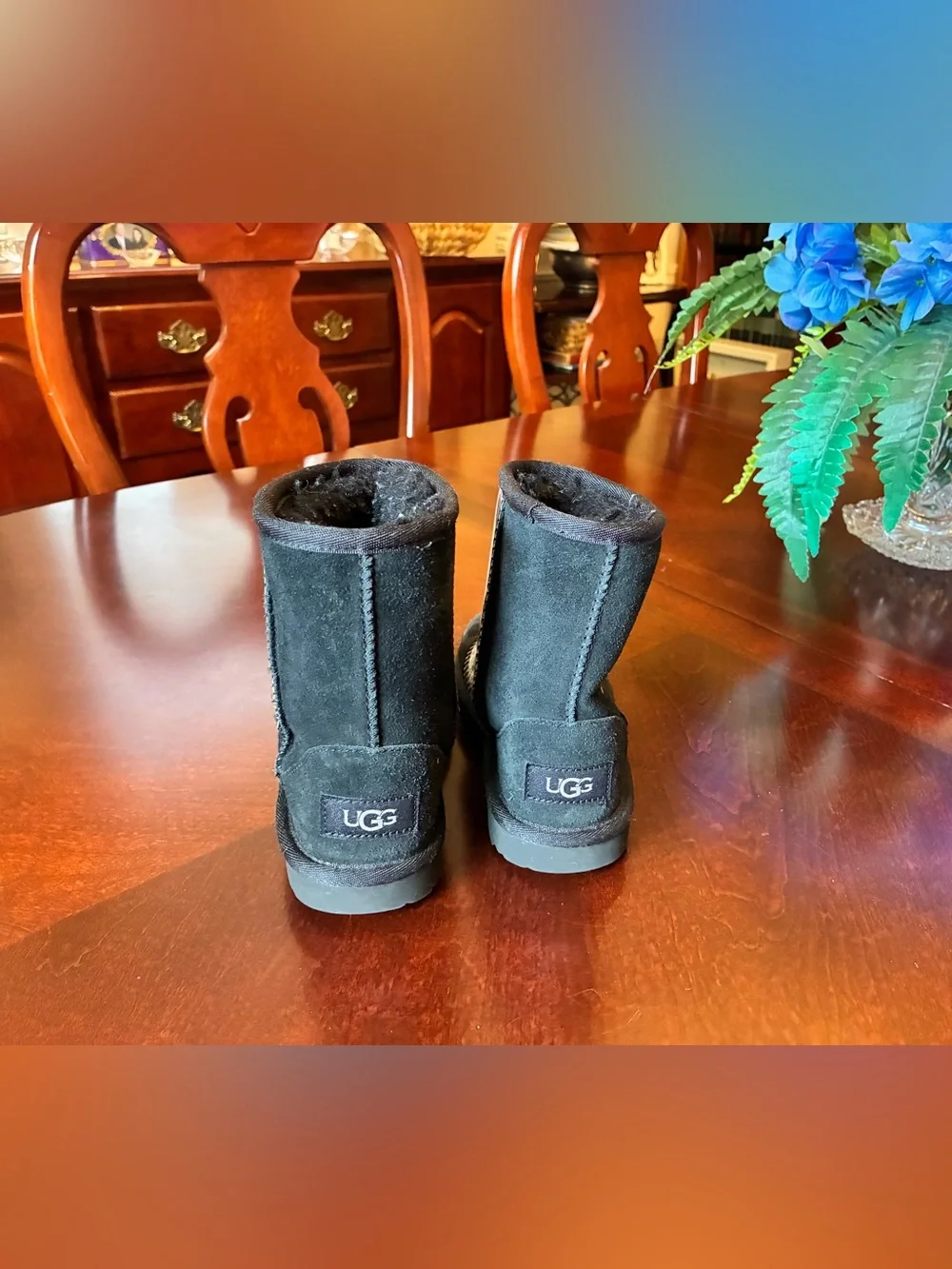 UGG Kids Classic II Clear Glitter Black Star Winter Boots Size 11